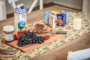 Stunning 2BR Apartment in Beeri