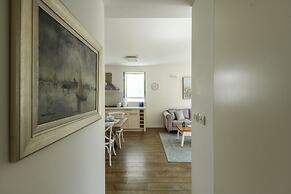 Stunning 2BR Apartment in Beeri