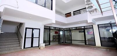 MeroStay 184 Hotel Sweet Town