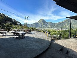 Bayview Beach Resort East Lombok