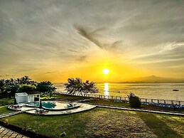 Bayview Beach Resort East Lombok
