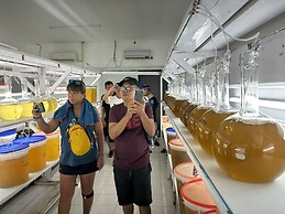 Bayview Beach Resort East Lombok