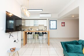 Mahane Yehuda Market Apartment Jerusalem