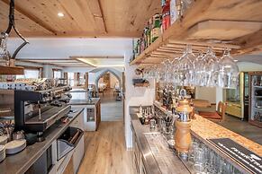 Hotel Lago della Creta