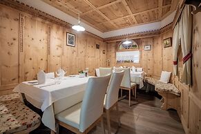 Hotel Lago della Creta