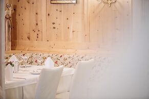 Hotel Lago della Creta