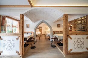 Hotel Lago della Creta