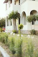 Parakladi Seaside Retreat