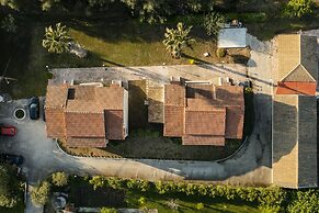 Parakladi Seaside Retreat