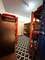 Pinheiros Hostel e Food