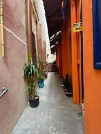 Pinheiros Hostel e Food