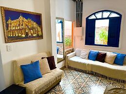 Pinheiros Hostel e Food