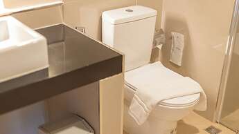 B2 Surat Thani Boutique & Budget Hotel