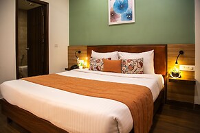 Residences By Hotel Limon