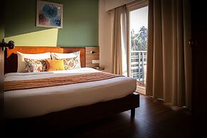 Residences By Hotel Limon