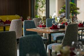 Nesta - The Grand Hao Nam