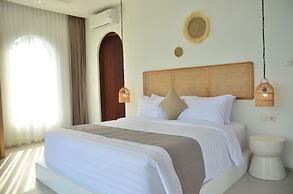 Sunset City View Villa 5 BR with a Private Heated Pool