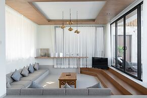 Sunset City View Villa 5 BR with a Private Heated Pool