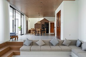 Sunset City View Villa 5 BR with a Private Heated Pool