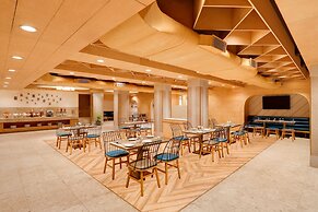 Lemon Tree Hotel Bhopal