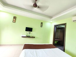 Goroomgo Deep Ganga Inn Puri