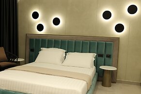 Comfort Suites