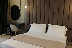Comfort Suites