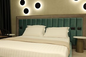 Comfort Suites