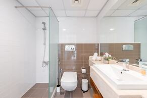 Luxury Beachfront Marjan Island