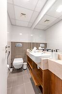 Luxury Beachfront Marjan Island