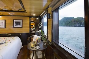 Hera Grand Luxury Cruises Halong