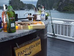 Hera Grand Luxury Cruises Halong