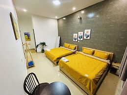 3 Tang May Home & Coffee