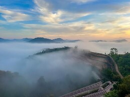 3 Tang May Home & Coffee