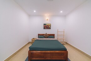 3 Tang May Home & Coffee