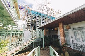 3 Tang May Home & Coffee