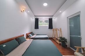 3 Tang May Home & Coffee