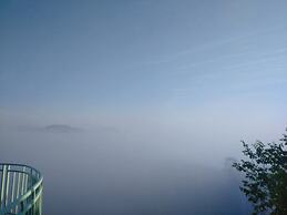 3 Tang May Home & Coffee