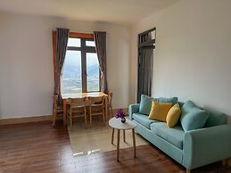 3 Tang May Home & Coffee