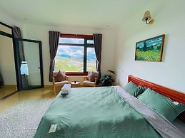 3 Tang May Home & Coffee