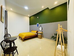 3 Tang May Home & Coffee