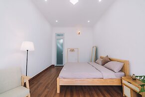 3 Tang May Home & Coffee