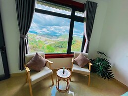 3 Tang May Home & Coffee