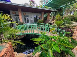 3 Tang May Home & Coffee