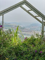 3 Tang May Home & Coffee