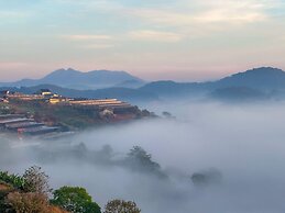 3 Tang May Home & Coffee