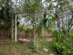 3 Tang May Home & Coffee