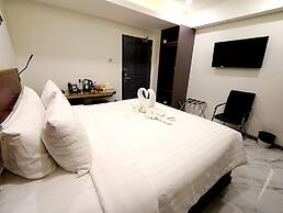 RoomQuest Sukhumvit 36 BTS Thonglor
