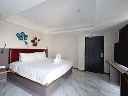 RoomQuest Sukhumvit 36 BTS Thonglor