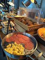 Macchiato Resort Savannakhet